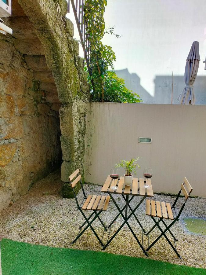 Porto Historic - Apartment With Private Patio Bagian luar foto